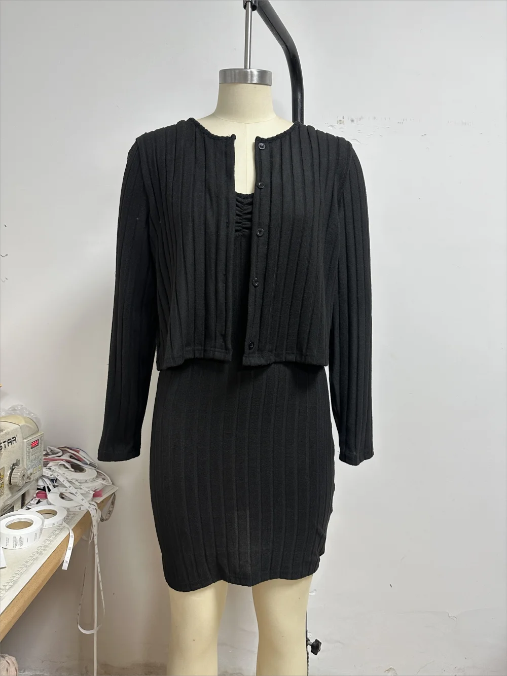 Womens Solid Button Front Jacket & Bodycon Dress
