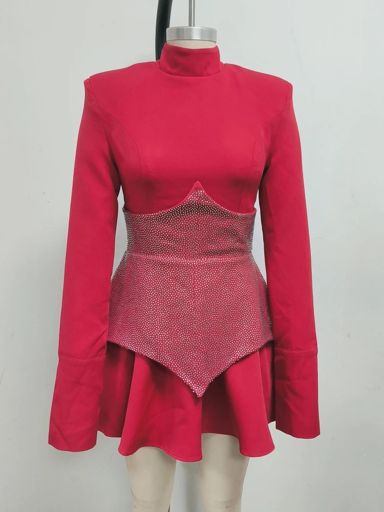 Vestido mini de lujo con cristales y mangas largas, sexy, con cintura brillante y diamantes, corte A, para mujer, color negro, para fiestas de celebridades y noche.