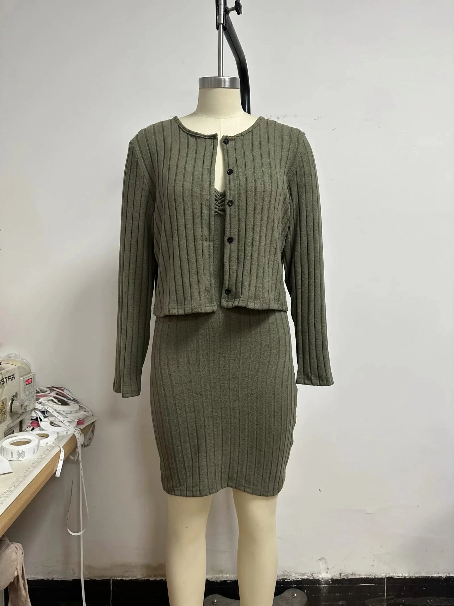 Womens Solid Button Front Jacket & Bodycon Dress
