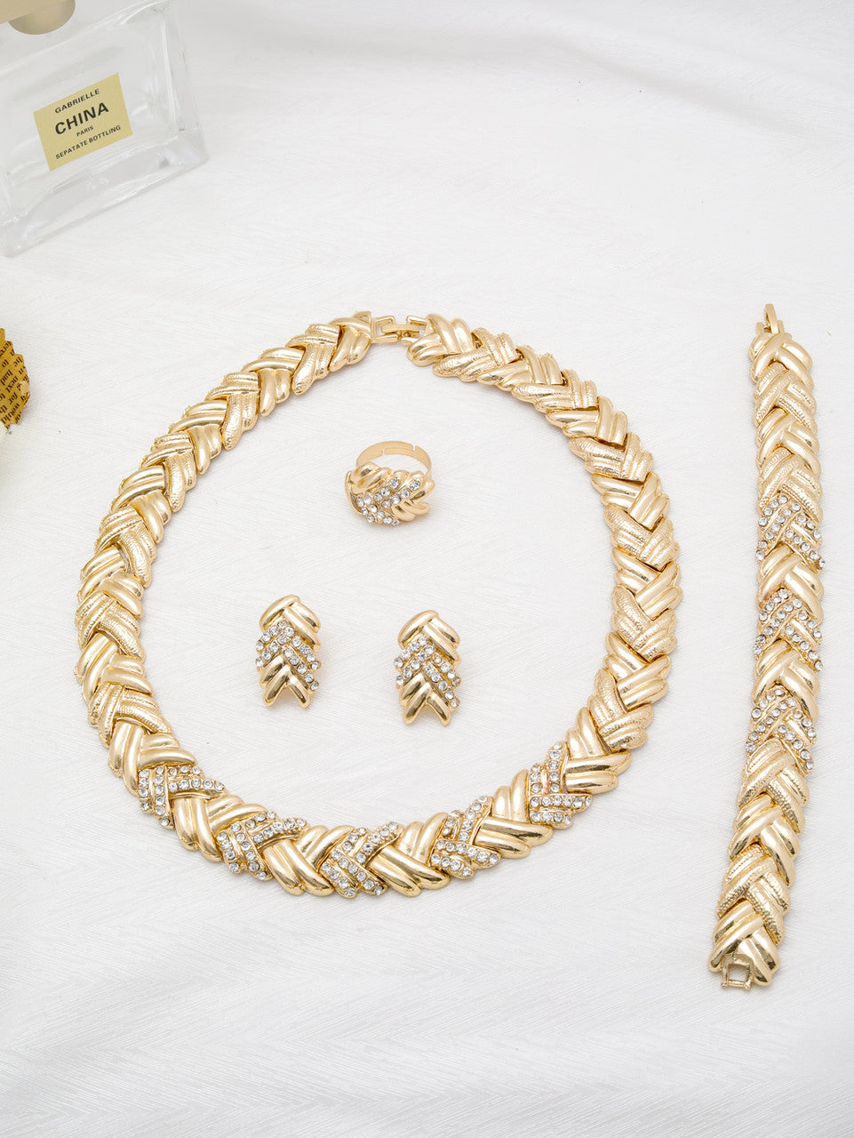 Fashion 18k Gold Plated Jewelry Set Dubai African Choker Necklace Earrings Rings Wedding Bridal Jewelry Sets for Women