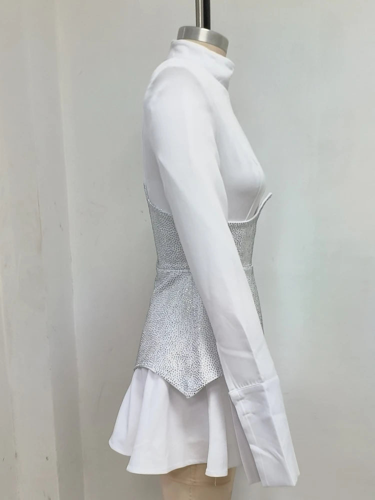 Vestido mini de lujo con cristales y mangas largas, sexy, con cintura brillante y diamantes, corte A, para mujer, color negro, para fiestas de celebridades y noche.